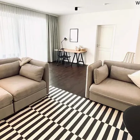 Haus Lieke Deeler 아파트 *